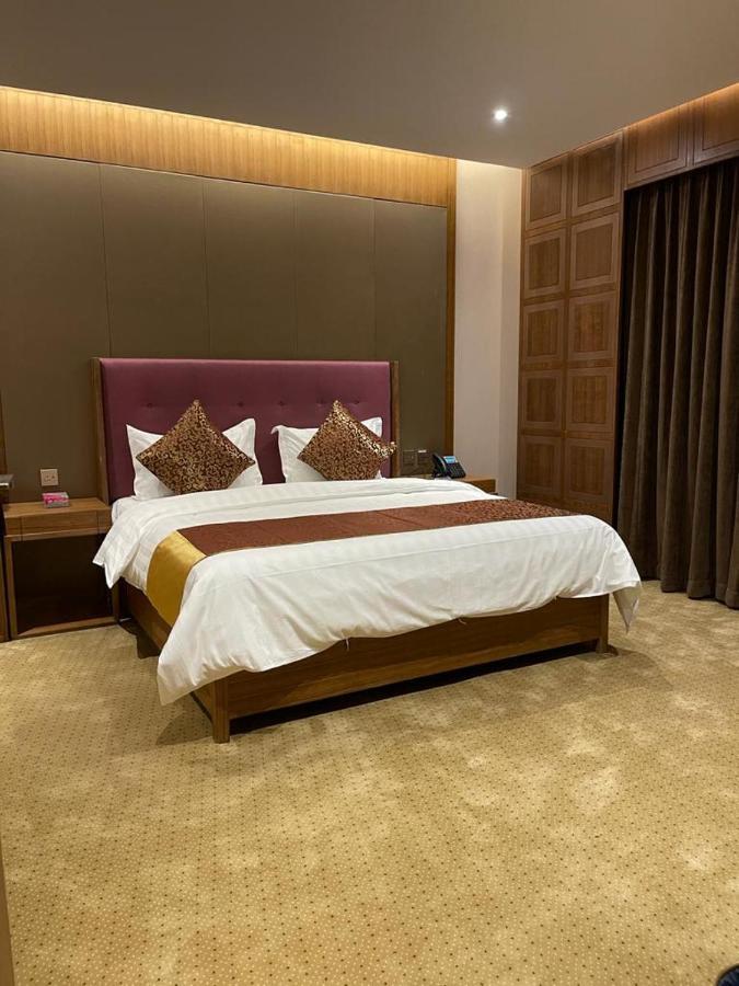 Hosta Al Yasmin Riyadh